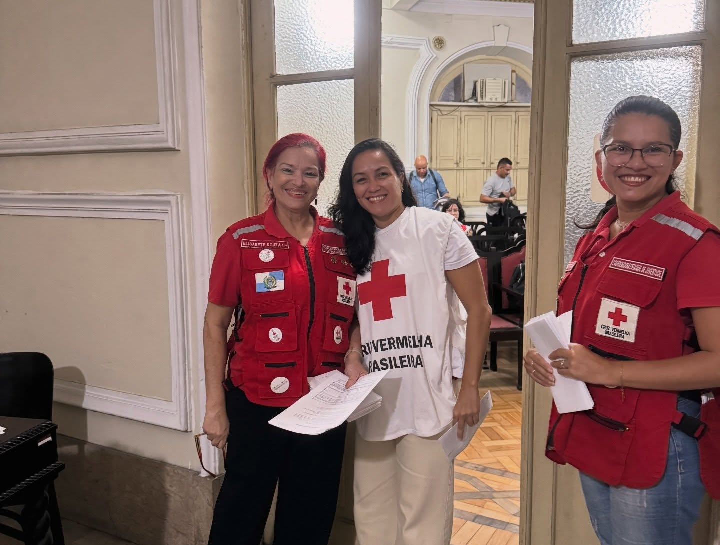 Equipe da Cruz Vermelha RJ em atividade no Palácio da Cruz Vermelha
